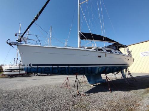 Hunter 44 Deck Salon avis et fiche technique 